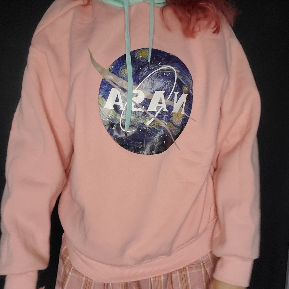 Nasa sweater